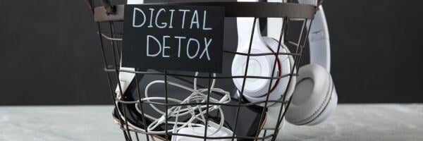 Header_Blogbeitrag_Digital_Detox
